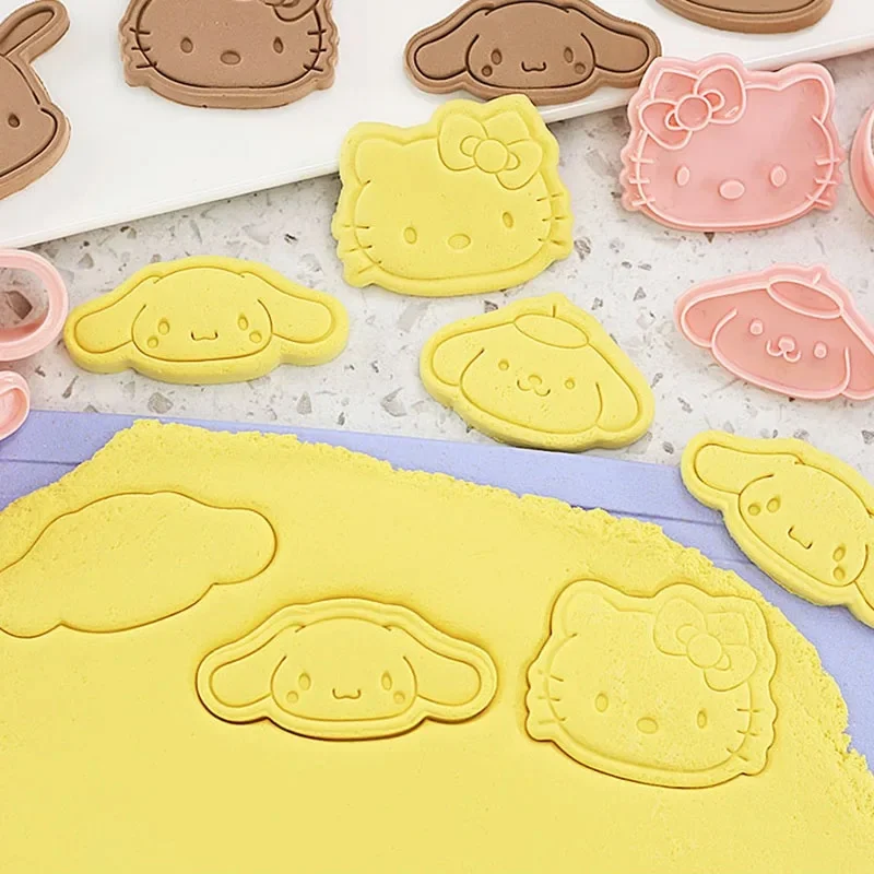 Hello Kitty Cartoon Cookie Cut - Kitchen Gadgets Set 리뷰 및 가격